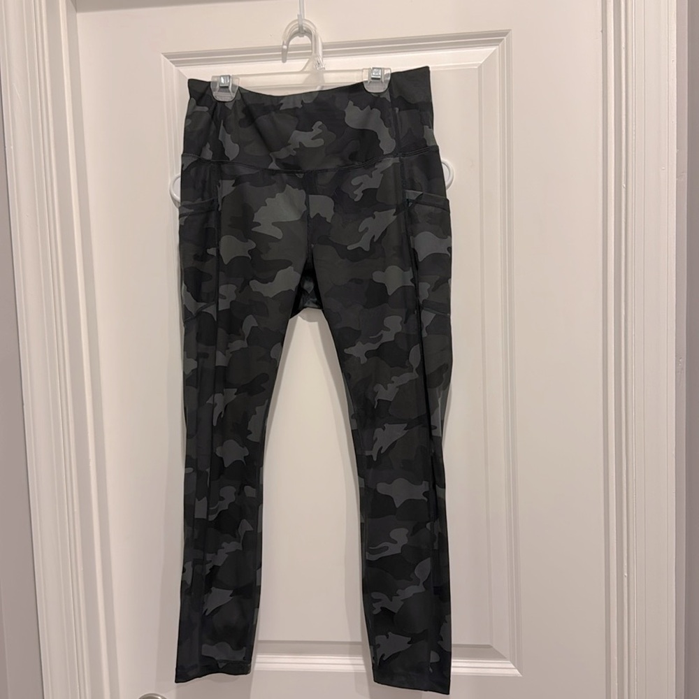 Yogalicious Lux camo workout pants